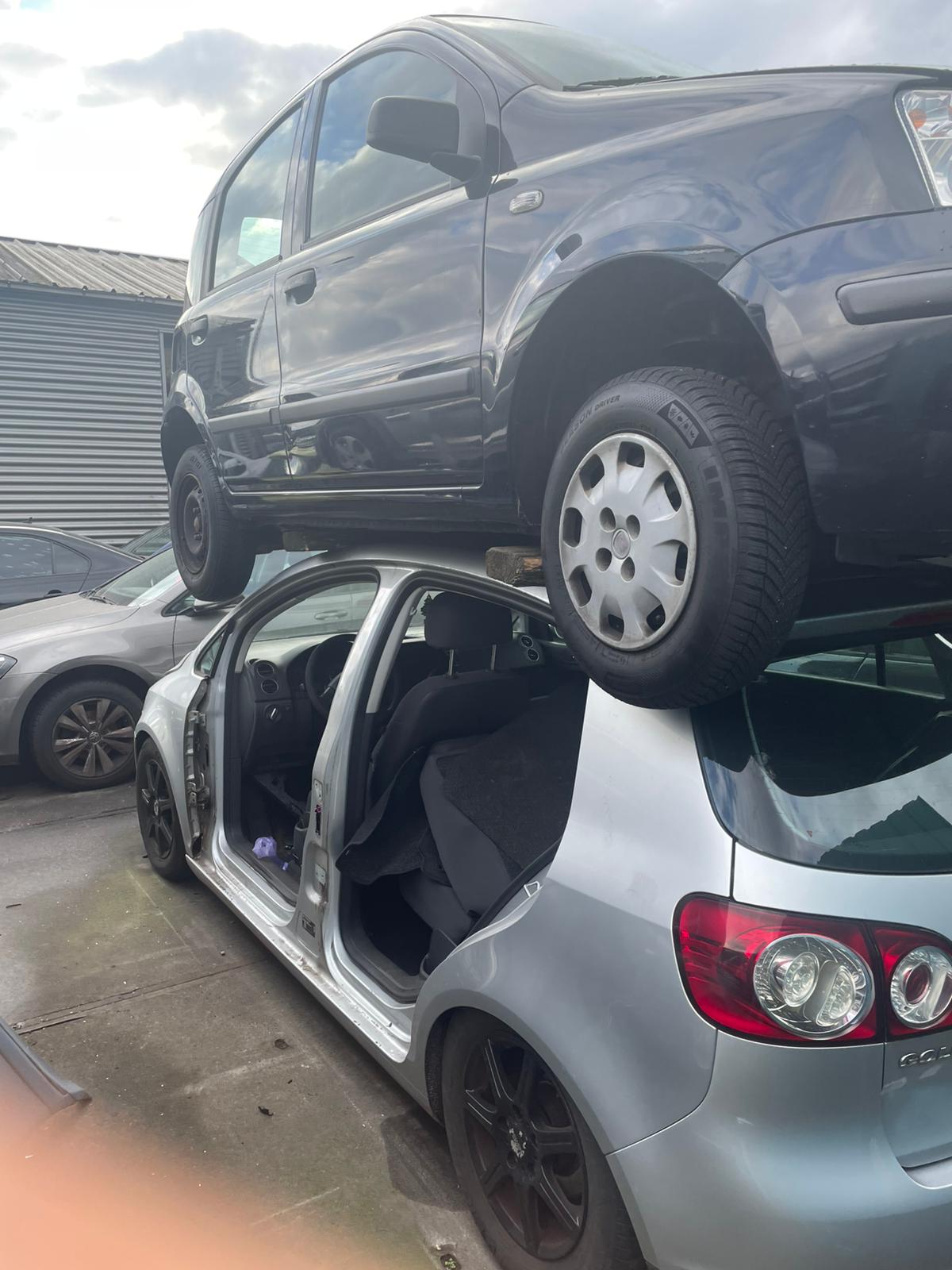 Autosloperij Bart Junior - kapotte auto's inkoop Nijmegen